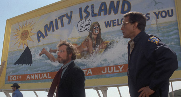 Jaws Movie - Brody and Hooper talk about the billboard