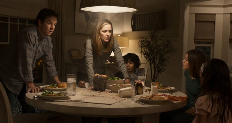 Instant Family 2018 Movie Mark Wahlberg as Pete and Rose Byrne as Ellie dinner scene