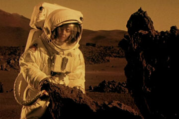 Stranded 2001 Movie Maria de Medeiros in spacesuit walking on the surface of Mars