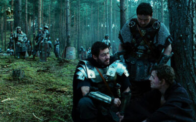 Centurion 2010 Movie Scene Dominic West as General Titus Virilus talking to Michael Fassbender as Centurion Quintus Dias