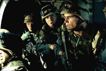 Black Hawk Down 2001 Movie Scene Josh Hartnett as Eversmann with the rest of his squad flying in a helicopter