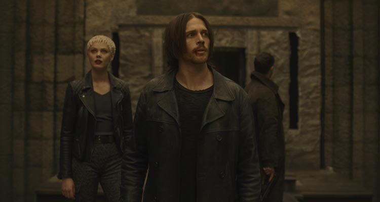 Dampyr 2022 Movie Scene Wade Briggs as Harlan Draka, Stuart Martin as Kurjak and Frida Gustavsson as Tesla discovering a secret and ancient vampire chamber